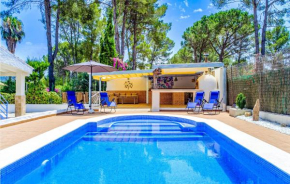 Awesome home in Gandia with Outdoor swimming pool, WiFi and Swimming pool